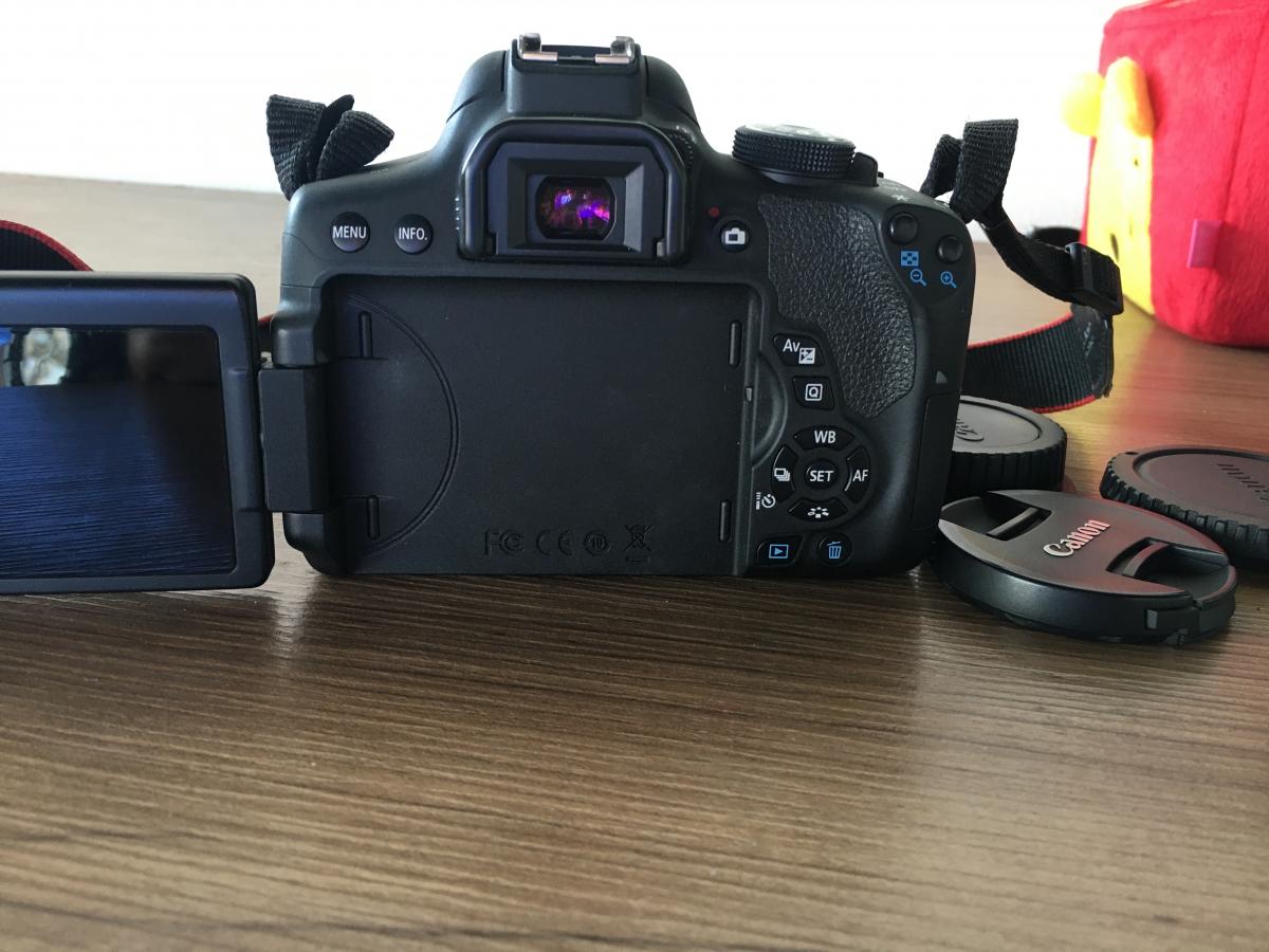 ขายกล้อง Canon 750D + Len EFS18 55mm พร้อมเลนส์ EF 50mm 1:1.8